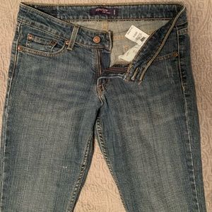 Levi’s super low 518